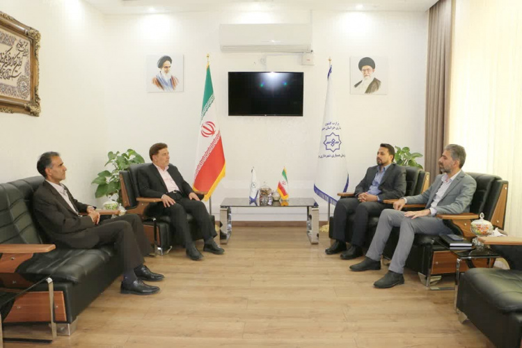 دیدار رئیس دانشگاه بیرجند با مدیرعامل سازمان همیاری شهرداری‌های خراسان جنوبی