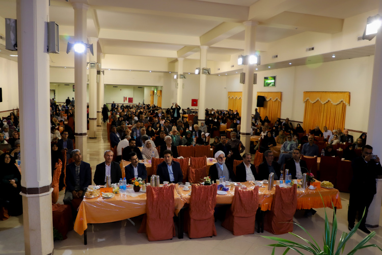 آیین تجلیل و تقدیر از خدمات ارزنده پیشکسوتان دانشگاه بیرجند