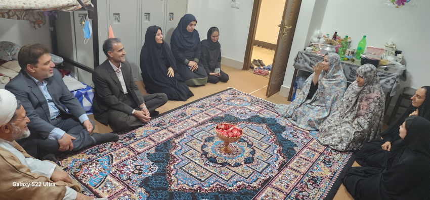 حضور رئیس دانشگاه در سرای دانشجویی صدف