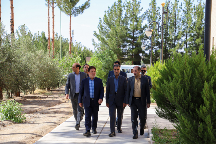 بازدید معاون استاندار خراسان جنوبی از پروژه‌های عمرانی دانشگاه بیرجند