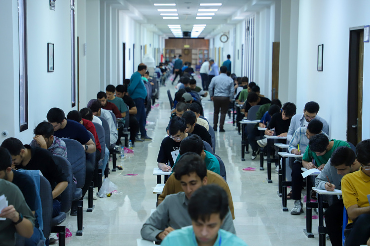 آزمون سراسری(نوبت دوم) سال ۱۴۰۴به ایستگاه پایانی رسید