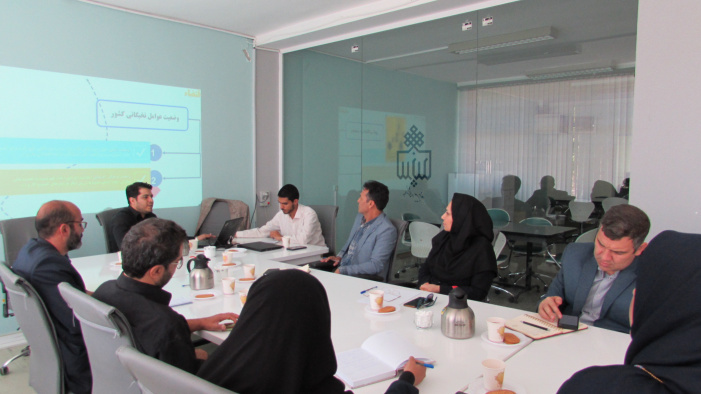 نشست هم‌افزایی دانشگاه بیرجند و بسیج علمی استان با محوریت توسعه نوآوری و کارآفرینی